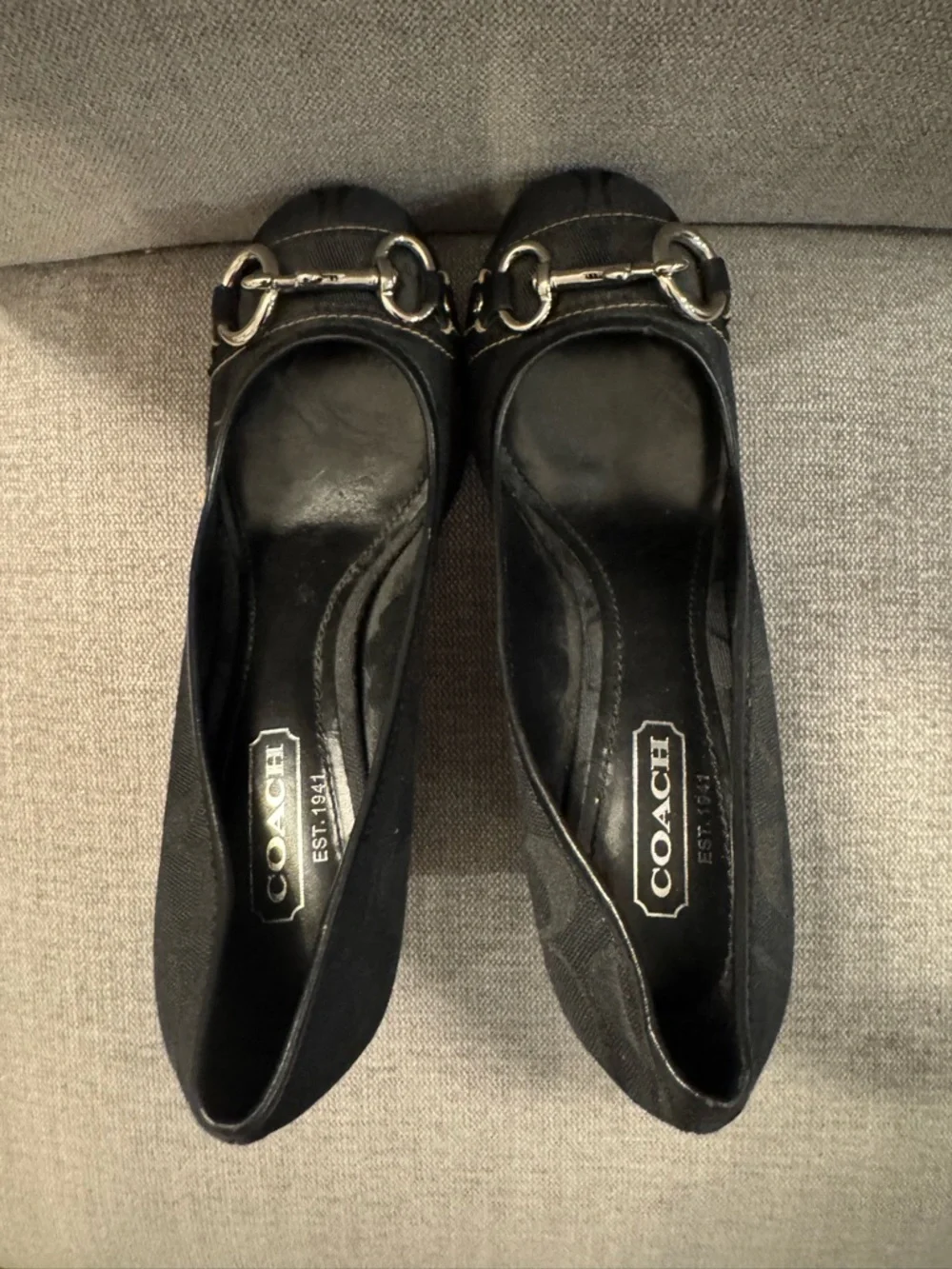 Coach Black Signature Wedge Pumps Horsebit Logo Heels Size 7.5 - Picture 9 of 14